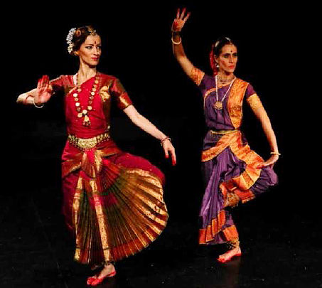 Armelle Choquard et Lata Sundari interprètent Advaita